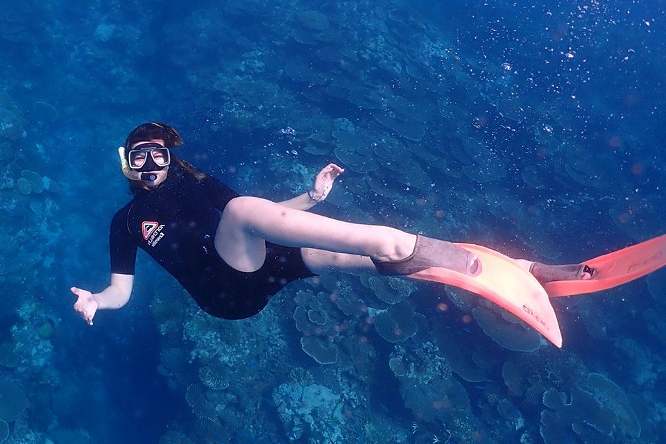 海洋生物学学生加强教育, 在为期一年的澳大利亚留学经历中进行文化探索